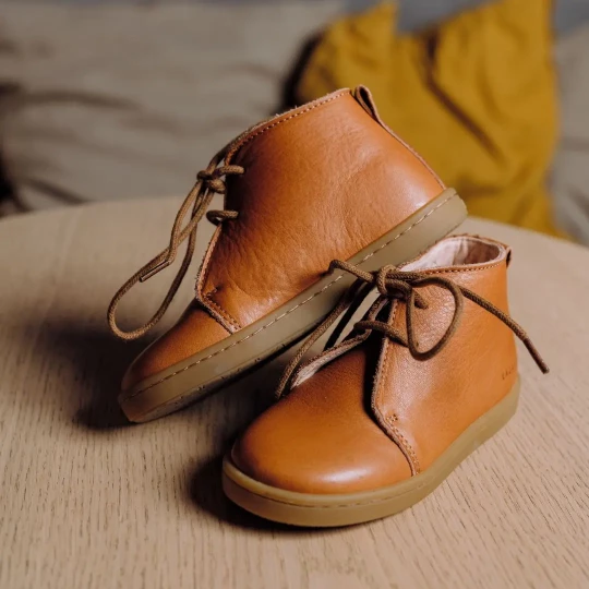 Choisir les premières chaussures bébé - Lazare Kids Shoes