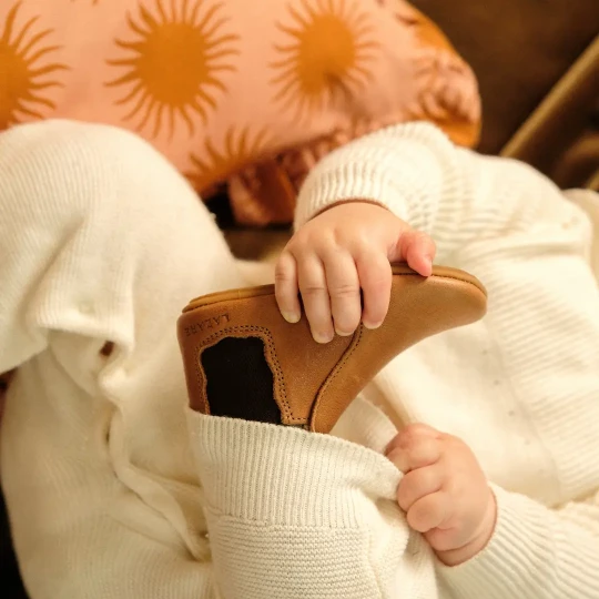 Chaussons premiers pas Oscar marron