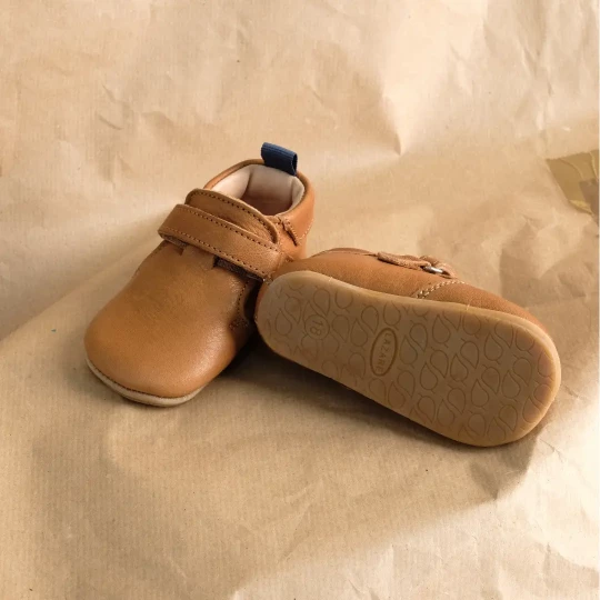Chaussons bébé Achille marron