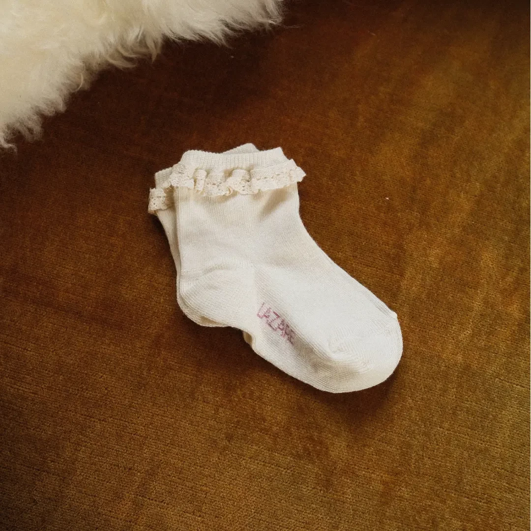Chaussettes bébé à volants Blanc cassé