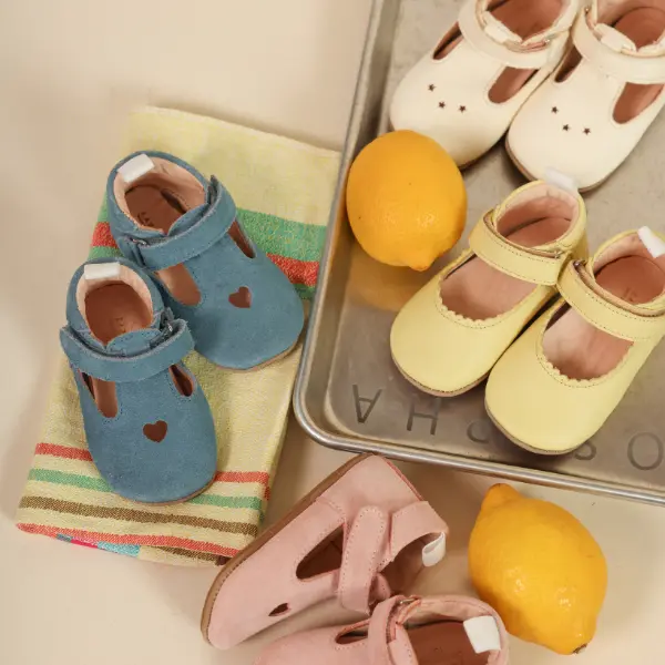 Sélection de chaussons bébé en cuir souple Lazare, plusieurs modèles et couleurs