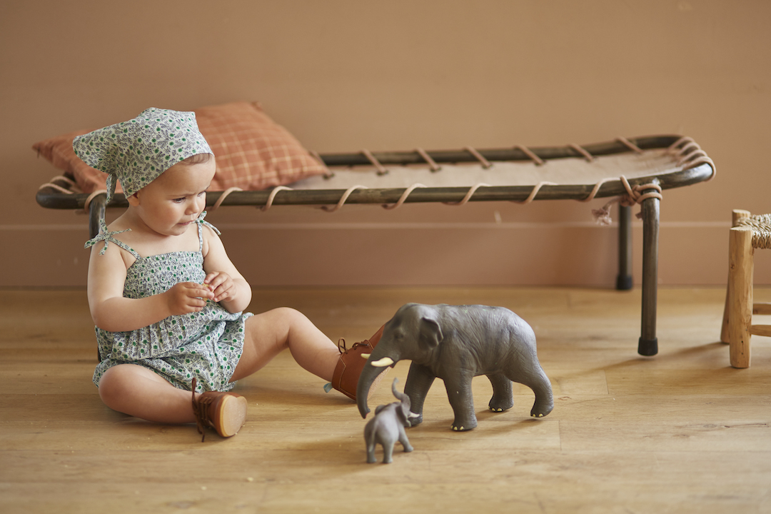 chaussons bébé à lacets