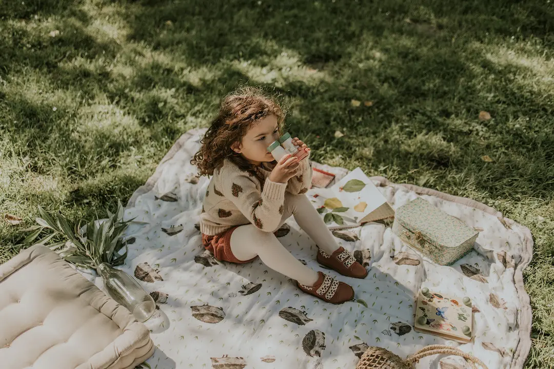 chaussures-enfants-Mahaut blush-leopard-ambiance