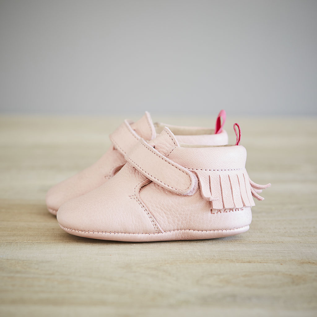 Chaussons bébé cuir fourrés - Cosimoo rose baba de Easy Peasy