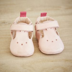 Lazare chaussons bébé modèle César rose