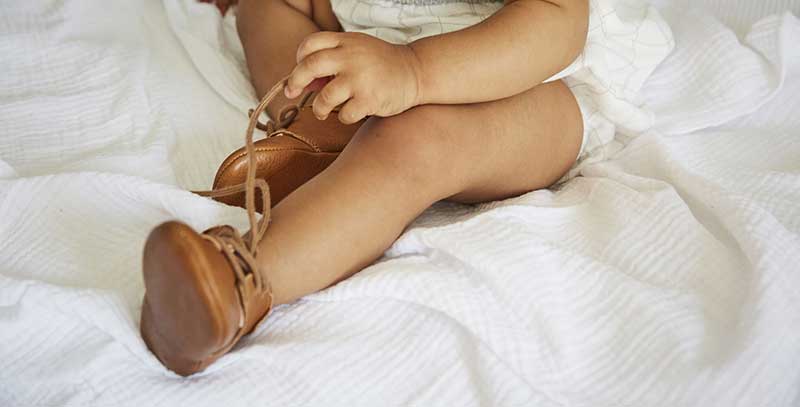Chaussons bébé à lacets