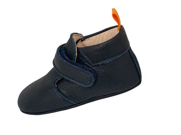 Chaussons bébé Achille bleu marine en cuir souple vu coté