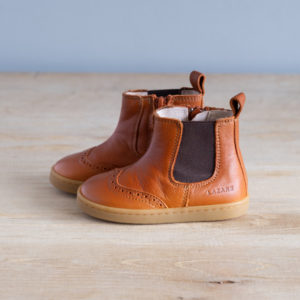 boots-chaussures-premiers-pas-Axelle-calvados-elastique-marron-vu-de-cote