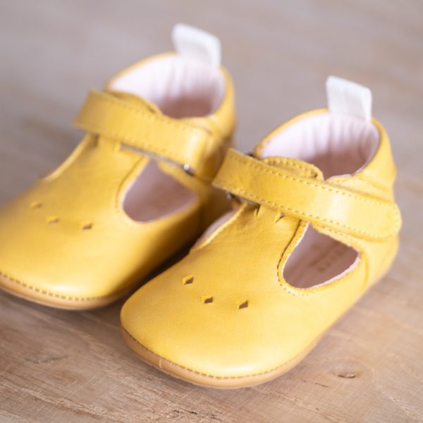 Comment mesurer les pieds d'un enfant ? - PETITES FRIPOUILLES